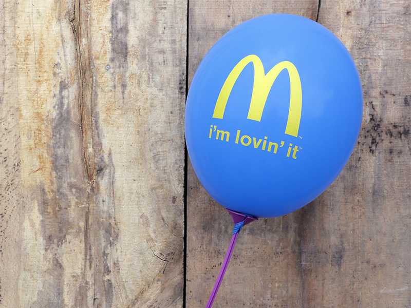 Foodservice Footprint McD2 Vegan McNuggets arrive in France Foodservice News and Information  news-email email-news 